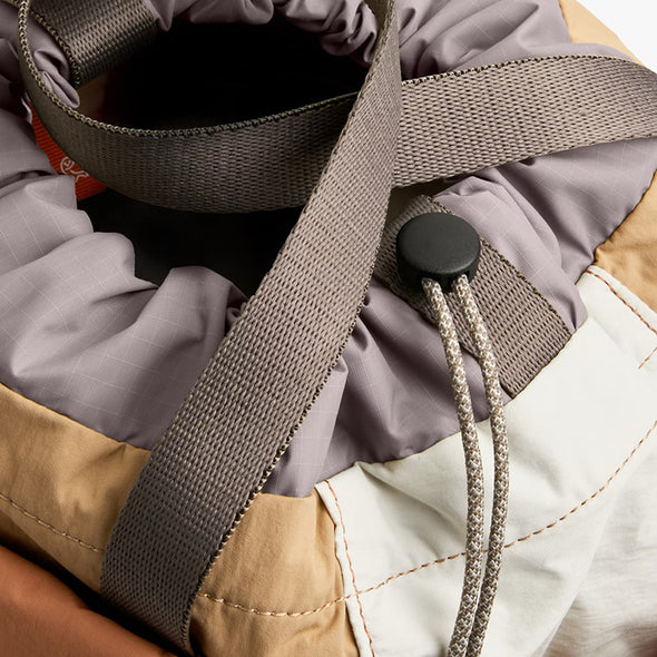Cinch Bucket Bag 9L by Bellroy