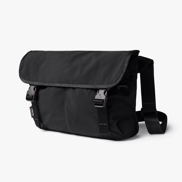 Cinch Messenger 12L by Bellroy
